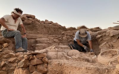 What can pottery from the past teach us about containment today?